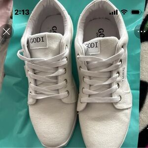 GODI White Sneakers  canvas with no tag no box size12 1/2 women 11 mens